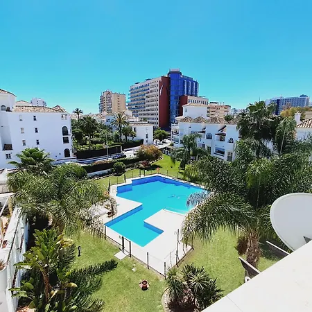 Appartement 2 Bed With Pool Views